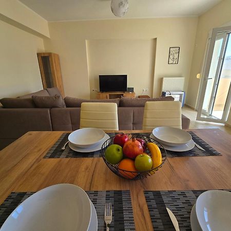 Maria Beach Apartement In Korinth! エクステリア 写真